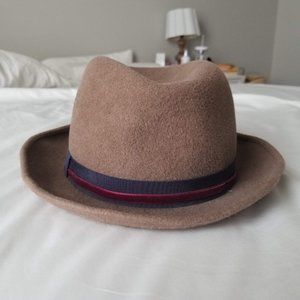 Felted brimmed hat